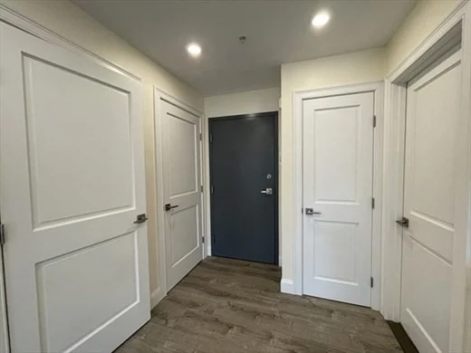 Studio bed, 1 bath apartment for rent at 1028 Commonwealth Ave Unit 204, Coolidge Corner — photo 4 of 4