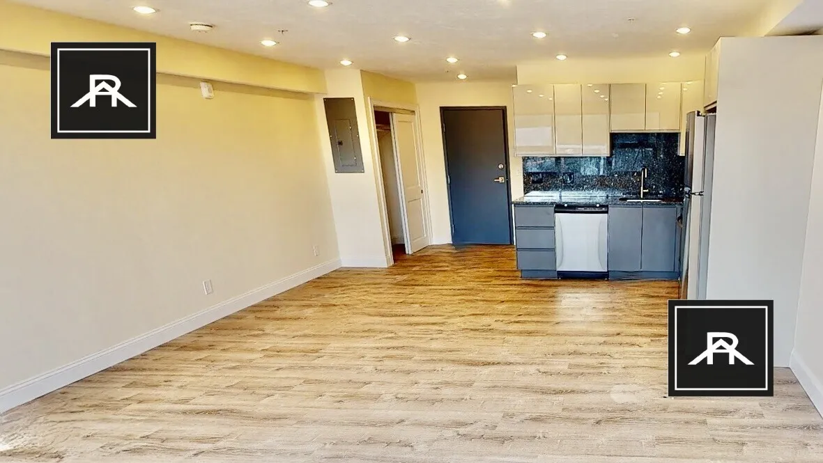 Studio bed, 1 bath apartment for rent at 1028 Commonwealth Ave Unit 205, Allston — photo 5 of 6