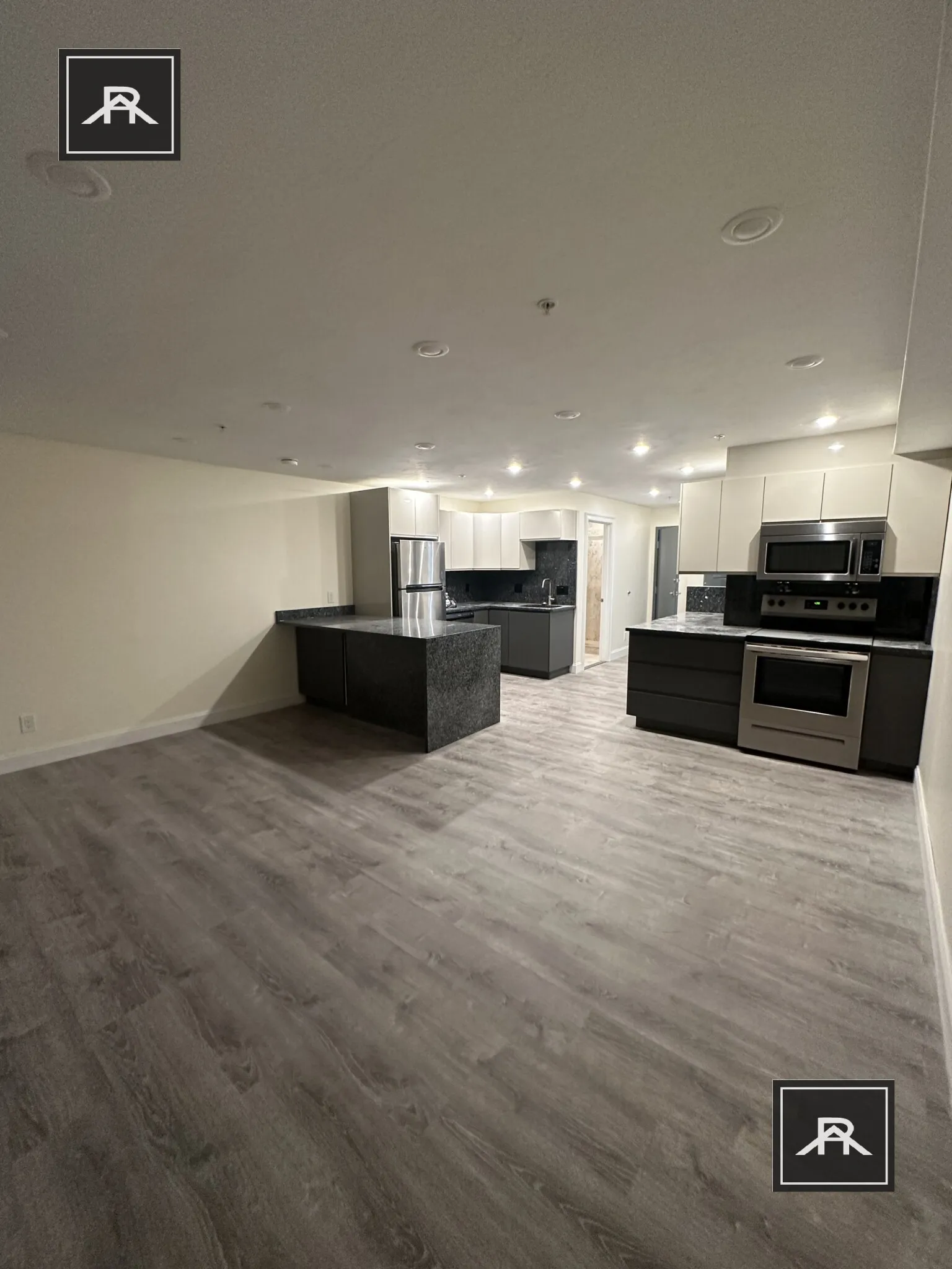 Studio bed, 1 bath apartment for rent at 1028 Commonwealth Ave Unit 206, Allston — photo 5 of 14