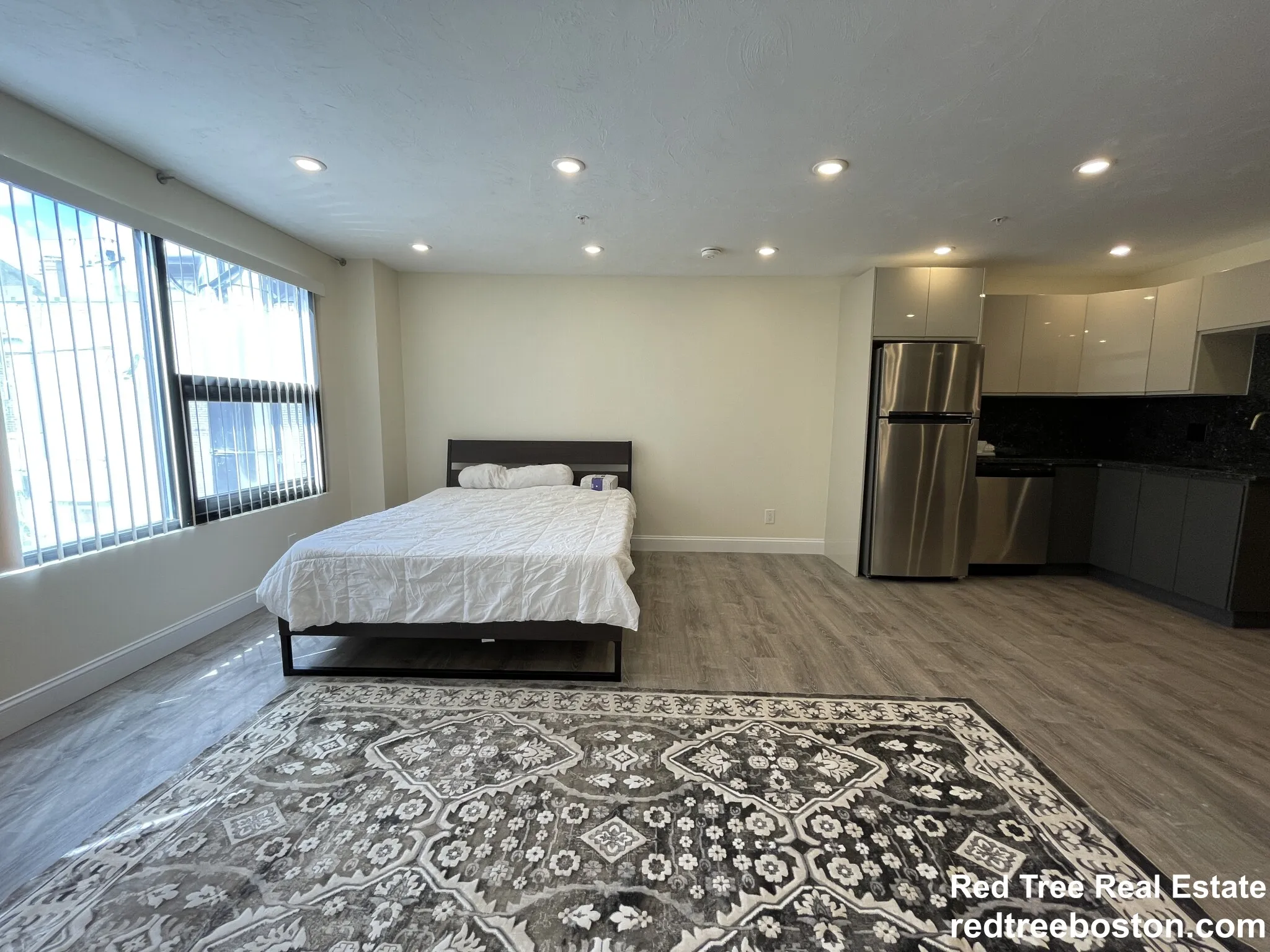 Studio bed, 1 bath apartment for rent at 1028 Commonwealth Ave Unit 206, North Brookline — photo 8 of 19