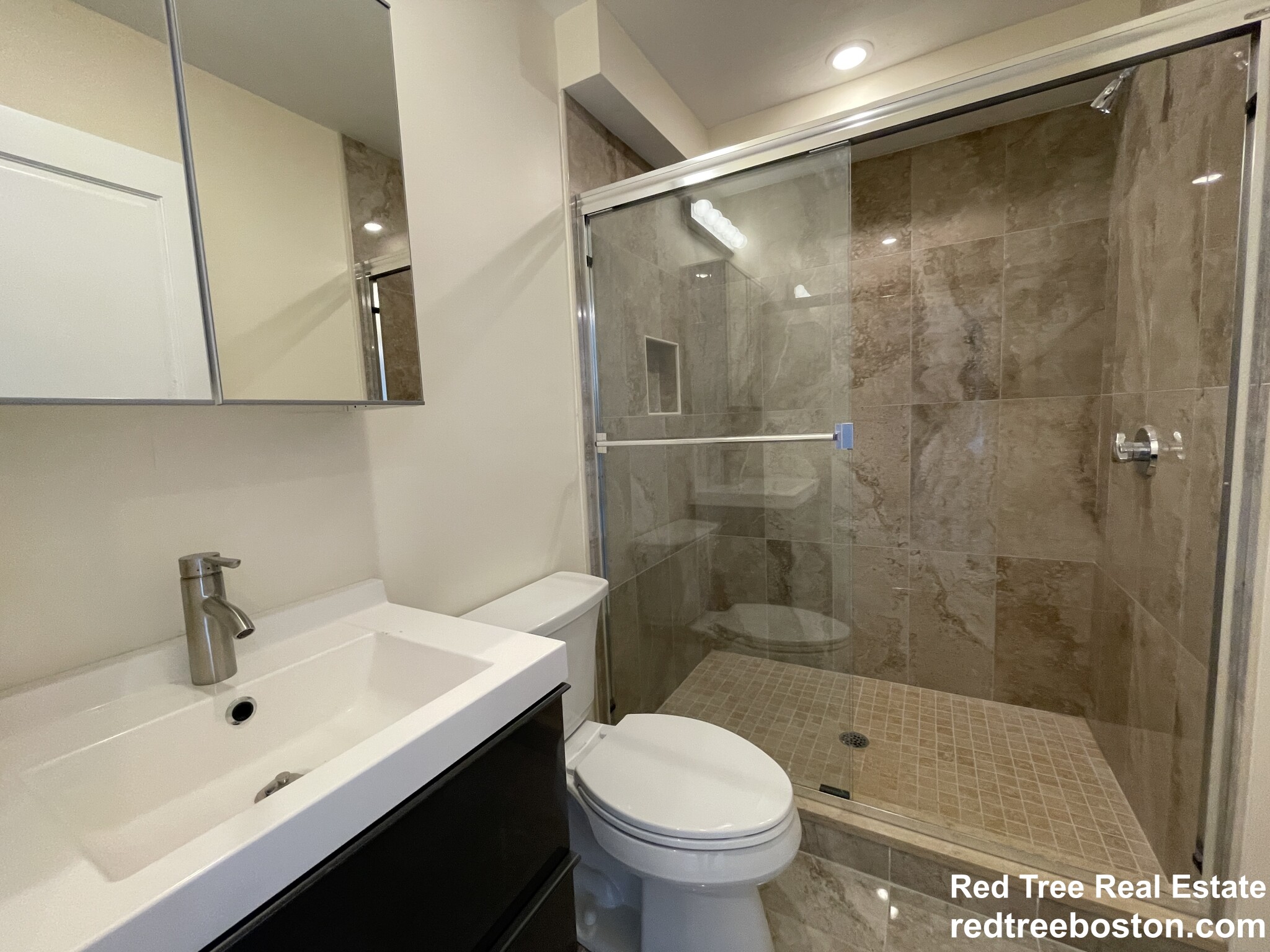 Studio bed, 1 bath apartment for rent at 1028 Commonwealth Ave Unit 306, Boston — photo 9 of 17