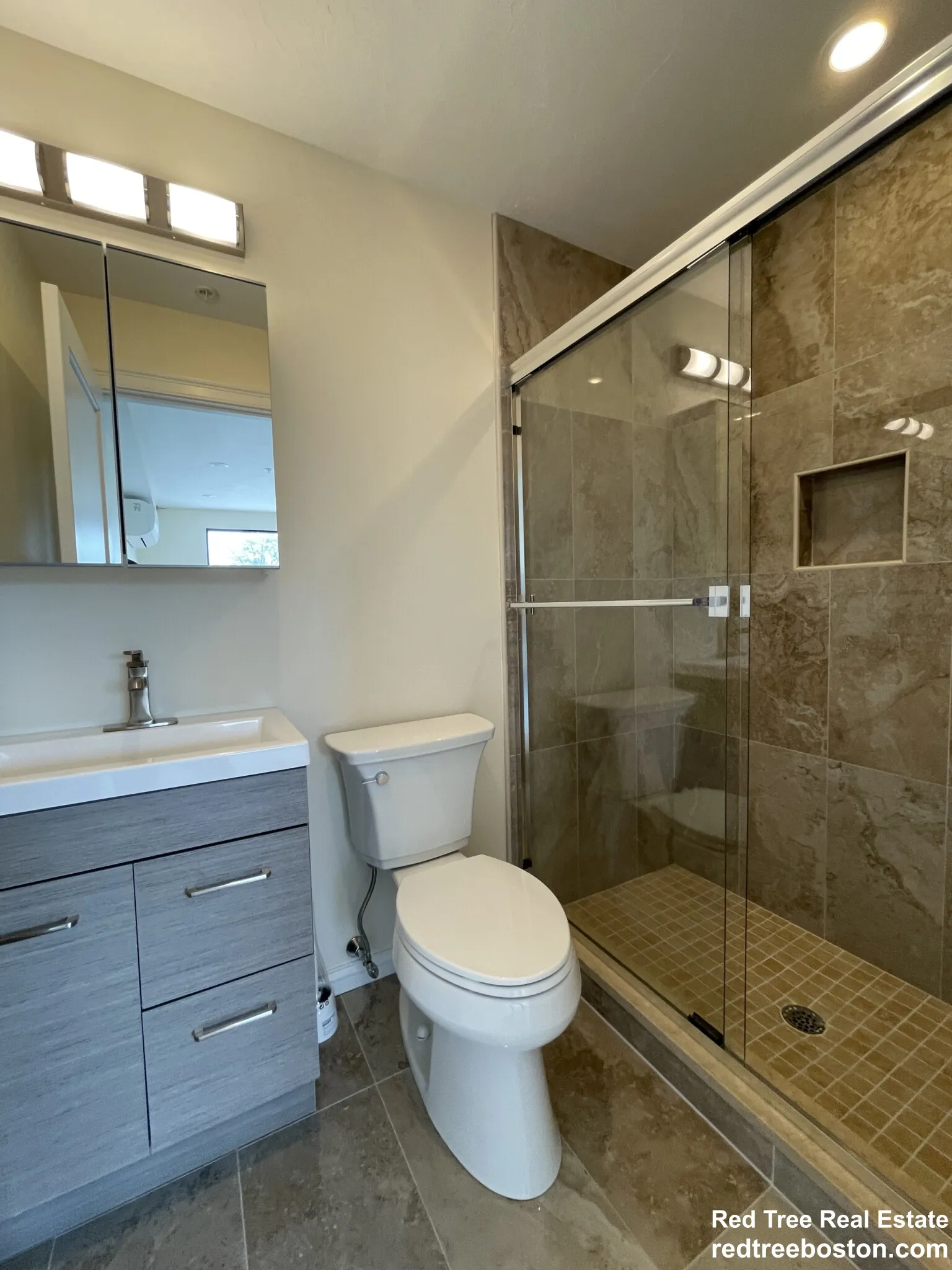 Studio bed, 1 bath apartment for rent at 1028 Commonwealth Ave Unit 404, North Brookline — photo 19 of 28