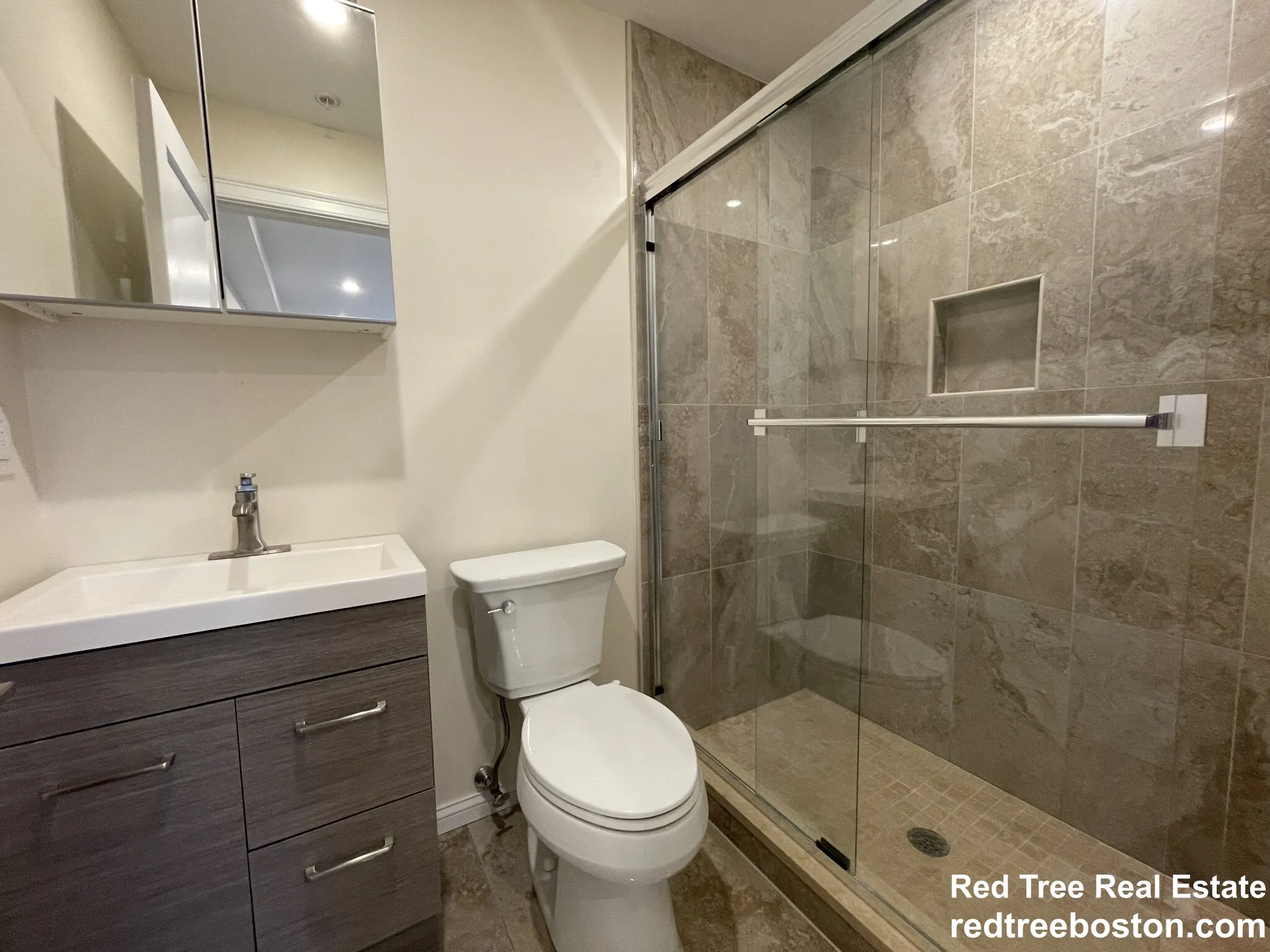 Studio bed, 1 bath apartment for rent at 1028 Commonwealth Ave Unit 404, North Brookline — photo 7 of 28