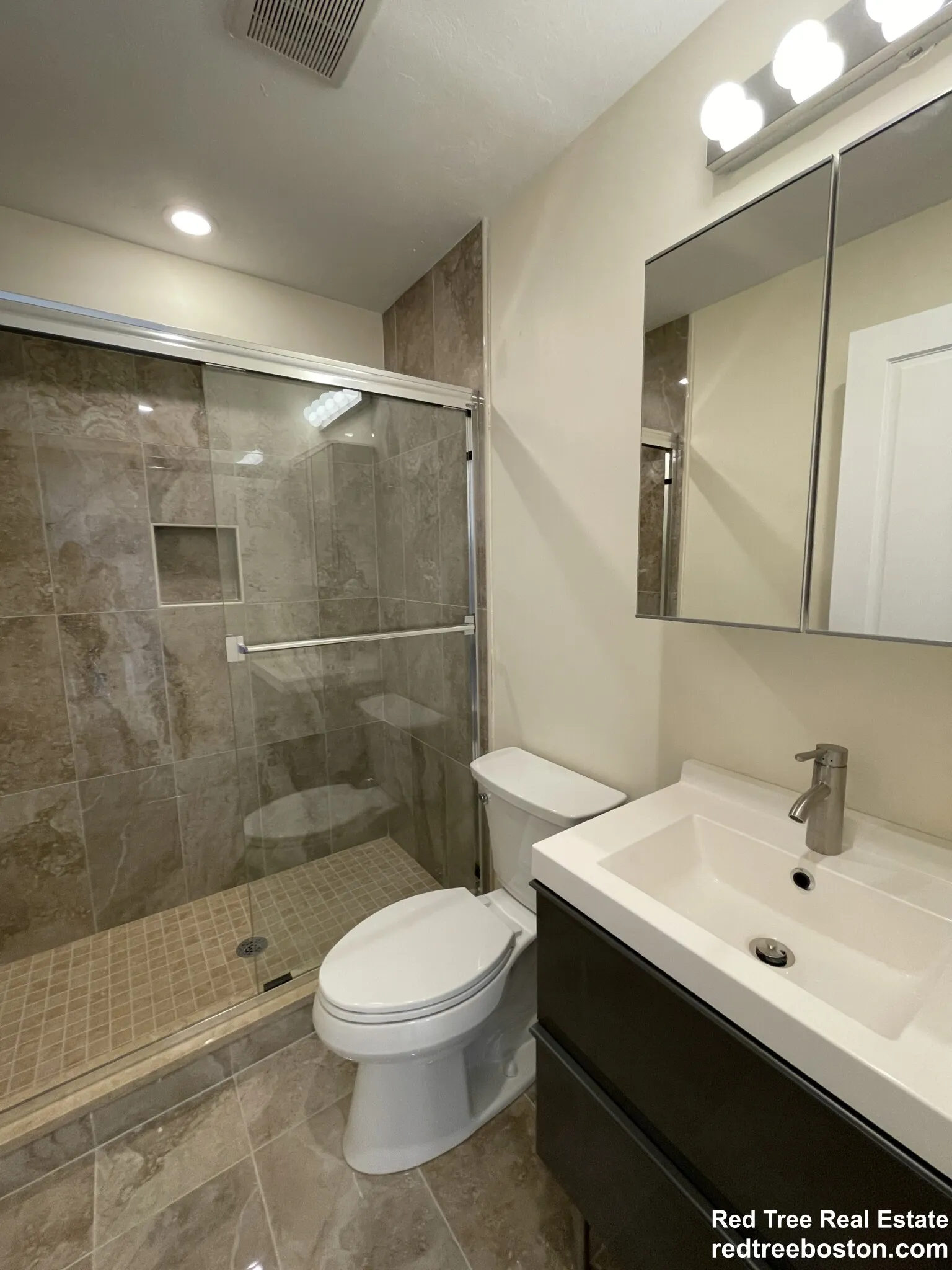 Studio bed, 1 bath apartment for rent at 1028 Commonwealth Ave Unit 404, North Brookline — photo 11 of 28