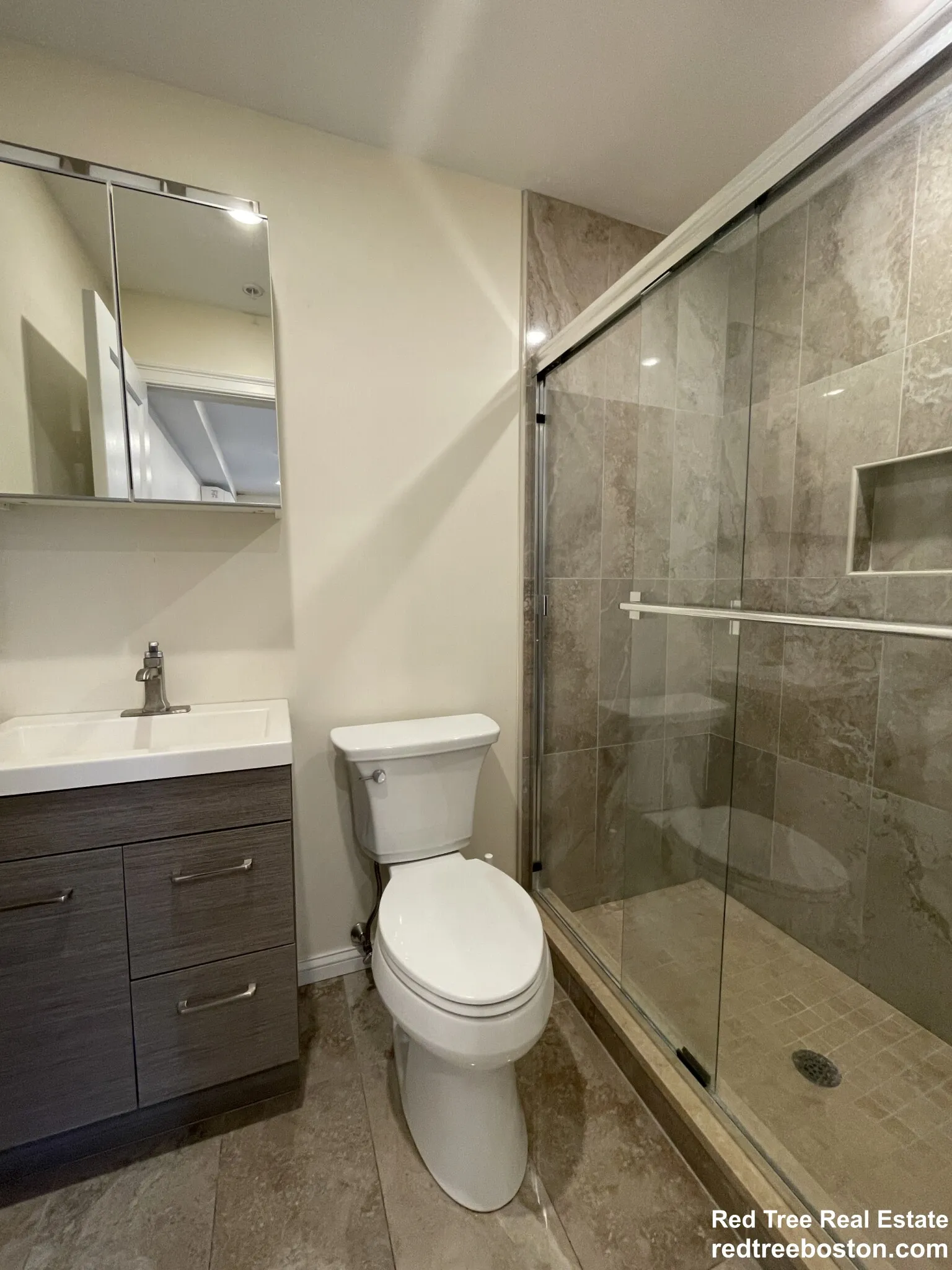 Studio bed, 1 bath apartment for rent at 1028 Commonwealth Ave Unit 404, North Brookline — photo 6 of 28