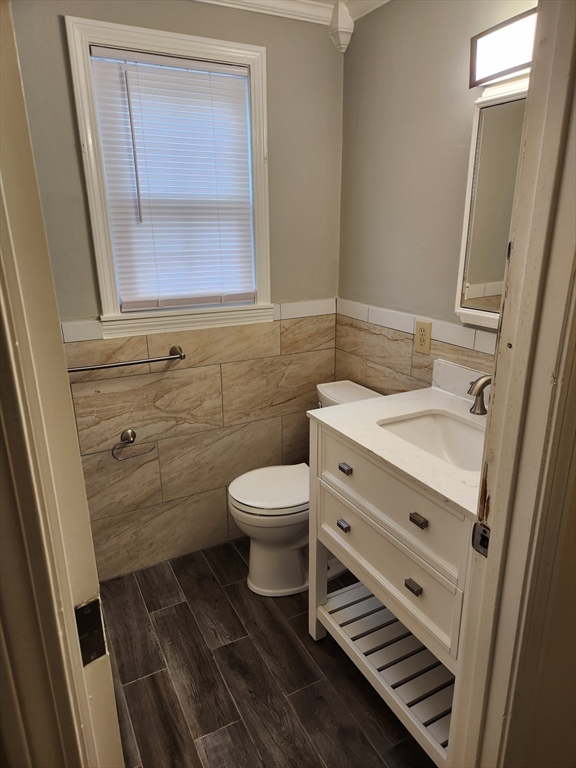 3 bed, 1 bath apartment for rent at 1028 Waverly St Unit 1028, Framingham — photo 8 of 13