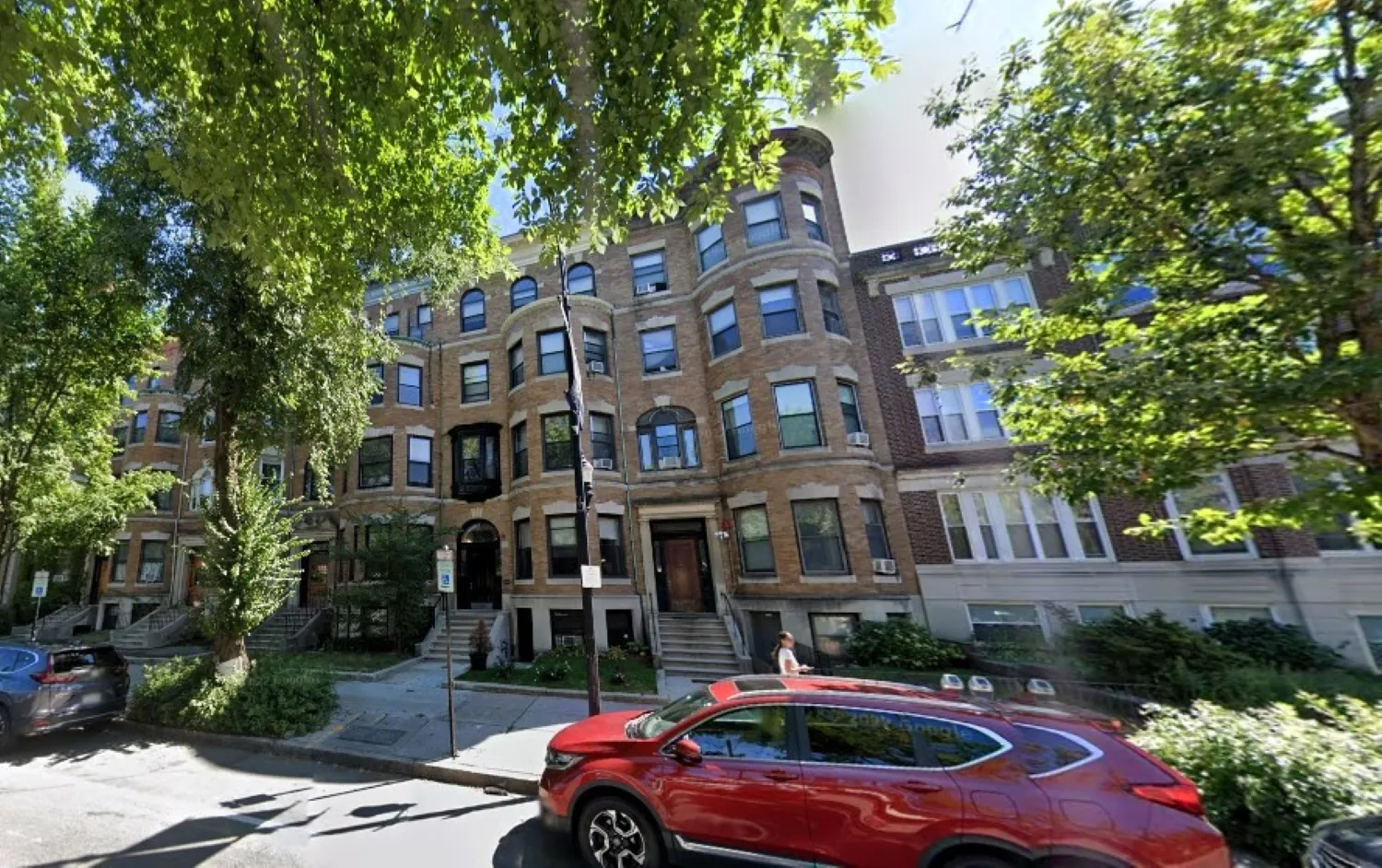 Studio bed, 1 bath apartment for rent at 1029 Beacon St Unit -, Longwood — photo 9 of 9
