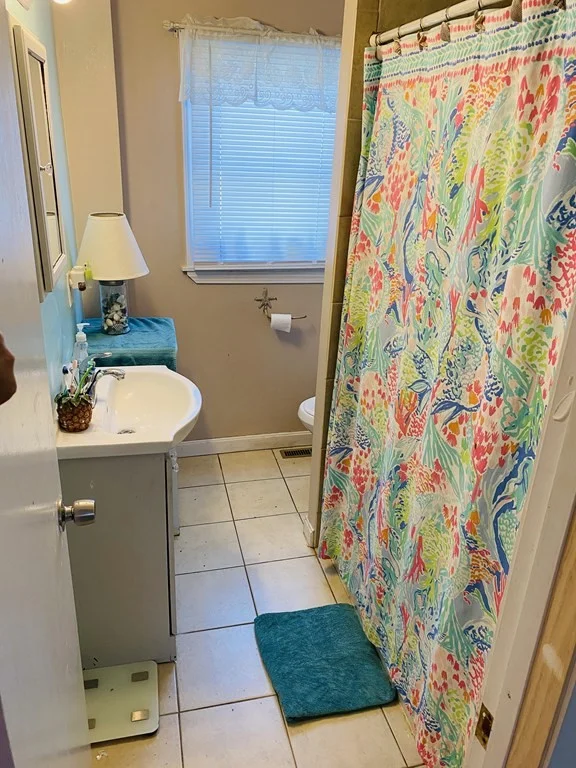 3 bed, 1 bath apartment for rent at 1029 Ocean St, Marshfield — photo 6 of 13