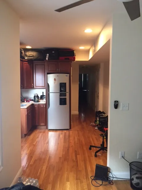3 bed, 1 bath apartment for rent at 1029 Tremont St Unit 3, Roxbury — photo 2 of 4