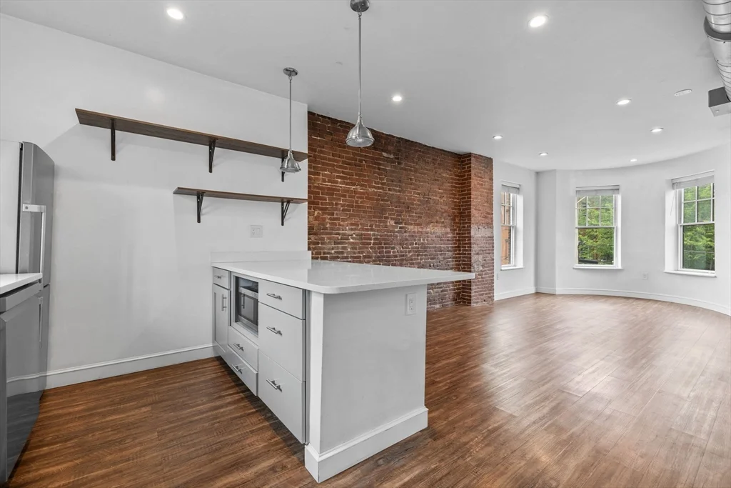 2 bed, 1 bath apartment for rent at 105 Broadway Unit 2, Chelsea — photo 6 of 21