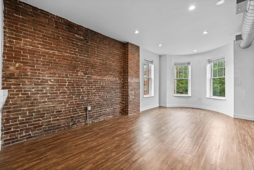 2 bed, 1 bath apartment for rent at 105 Broadway Unit 2, Chelsea — photo 7 of 21