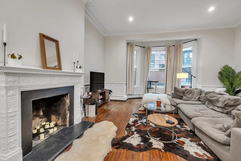 1 bed, 1.5 bath apartment for rent at 103 Beacon St Unit 2, Back Bay — photo 5 of 27