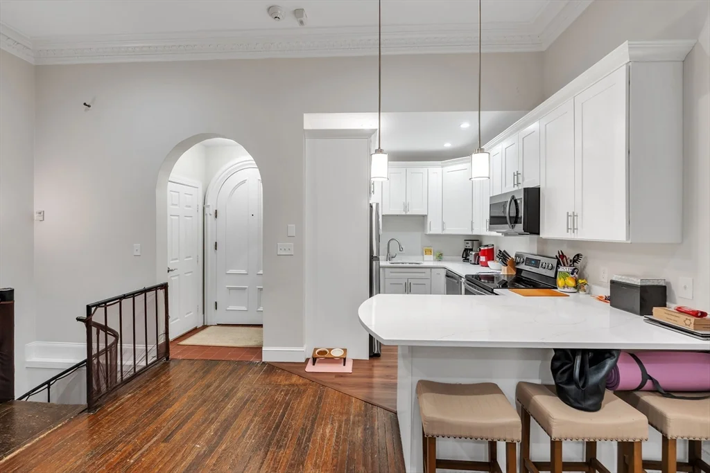 1 bed, 1.5 bath apartment for rent at 103 Beacon St Unit 2, Back Bay — photo 20 of 27