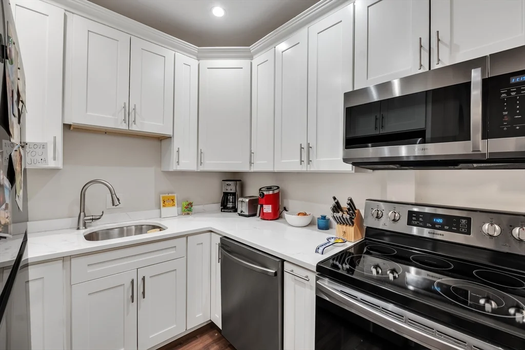 1 bed, 1.5 bath apartment for rent at 103 Beacon St Unit 2, Back Bay — photo 15 of 27