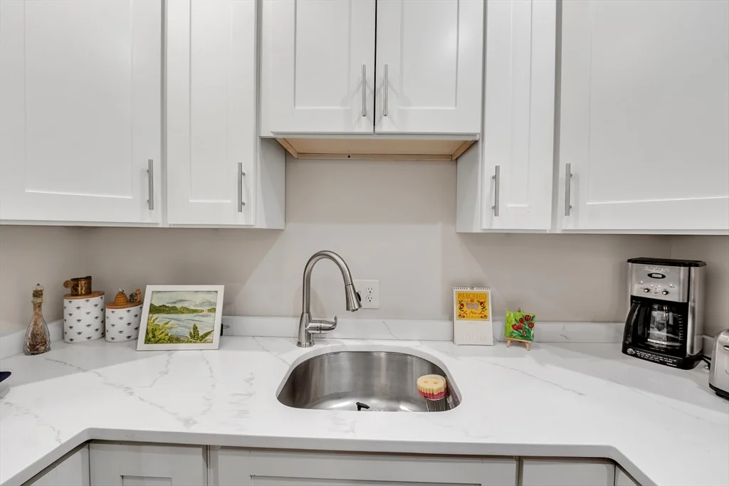 1 bed, 1.5 bath apartment for rent at 103 Beacon St Unit 2, Back Bay — photo 17 of 27