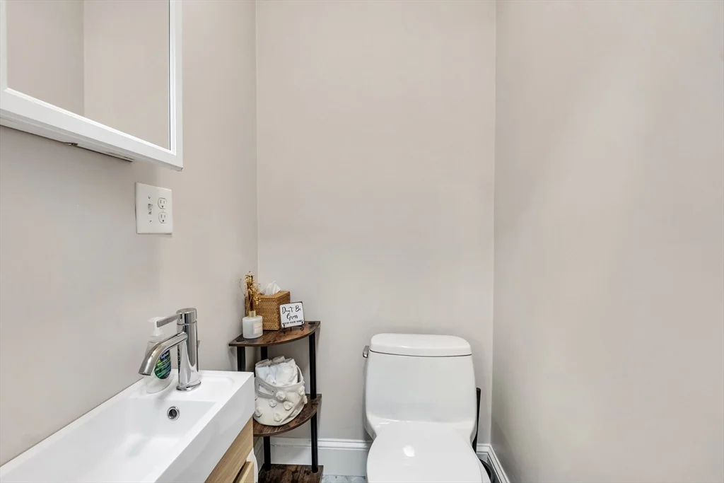 1 bed, 1.5 bath apartment for rent at 103 Beacon St Unit 2, Back Bay — photo 21 of 27