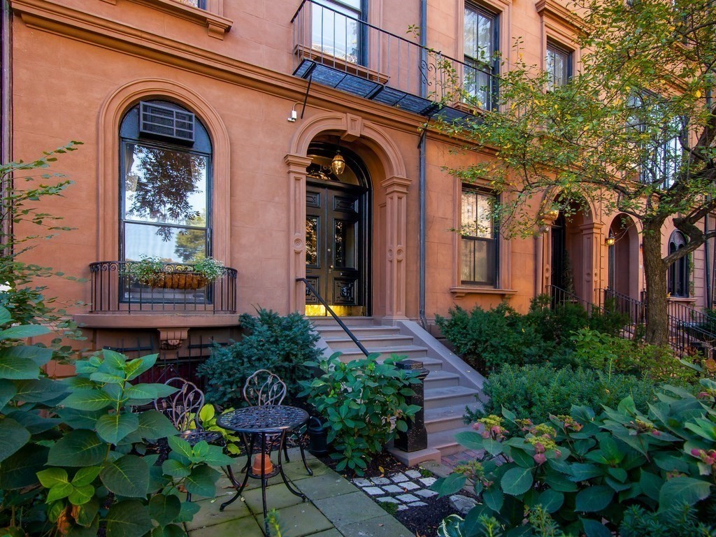 2 bed, 2 bath apartment for rent at 103 Beacon St Unit 5, Back Bay
