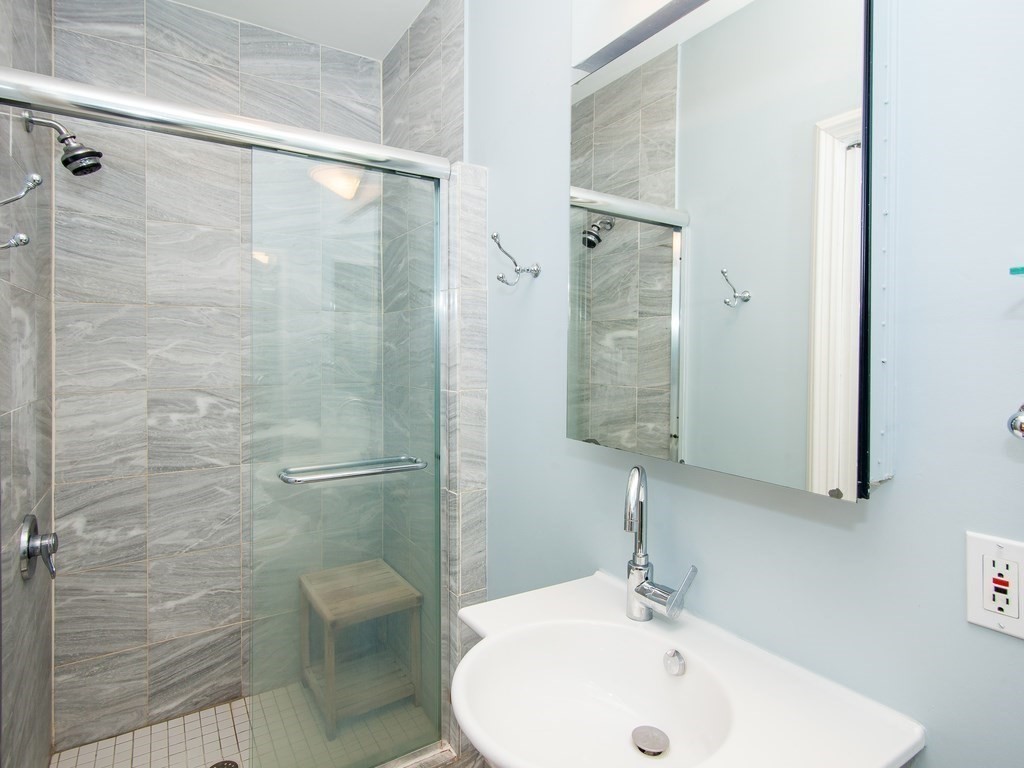 2 bed, 2 bath apartment for rent at 103 Beacon St Unit 5, Back Bay — photo 14 of 18