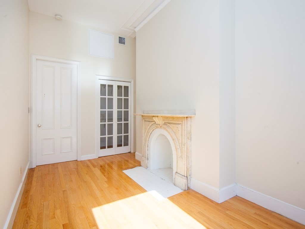 2 bed, 2 bath apartment for rent at 103 Beacon St Unit 5, Back Bay — photo 8 of 18