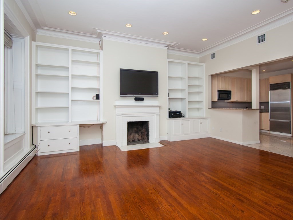 2 bed, 2 bath apartment for rent at 103 Beacon St Unit 5, Back Bay — photo 3 of 18