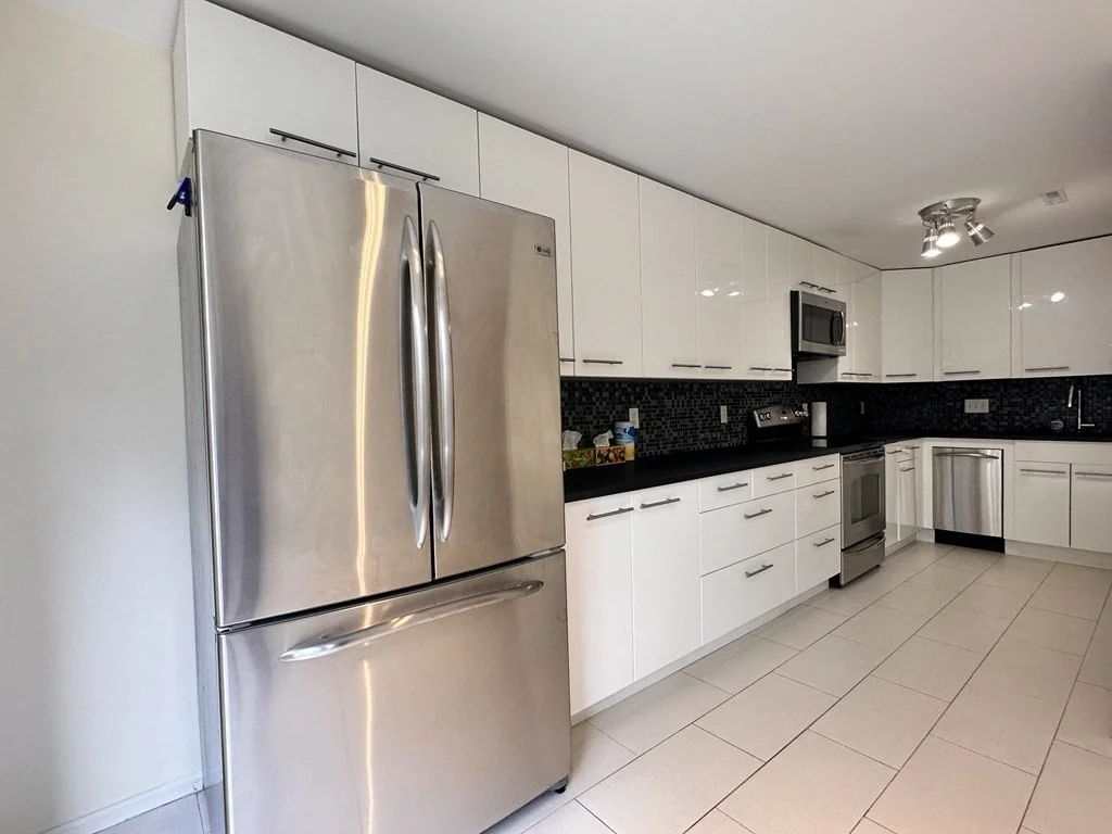 3 bed, 2 bath apartment for rent at 103 Beaconsfield Unit 103, Beaconsfield — photo 4 of 17