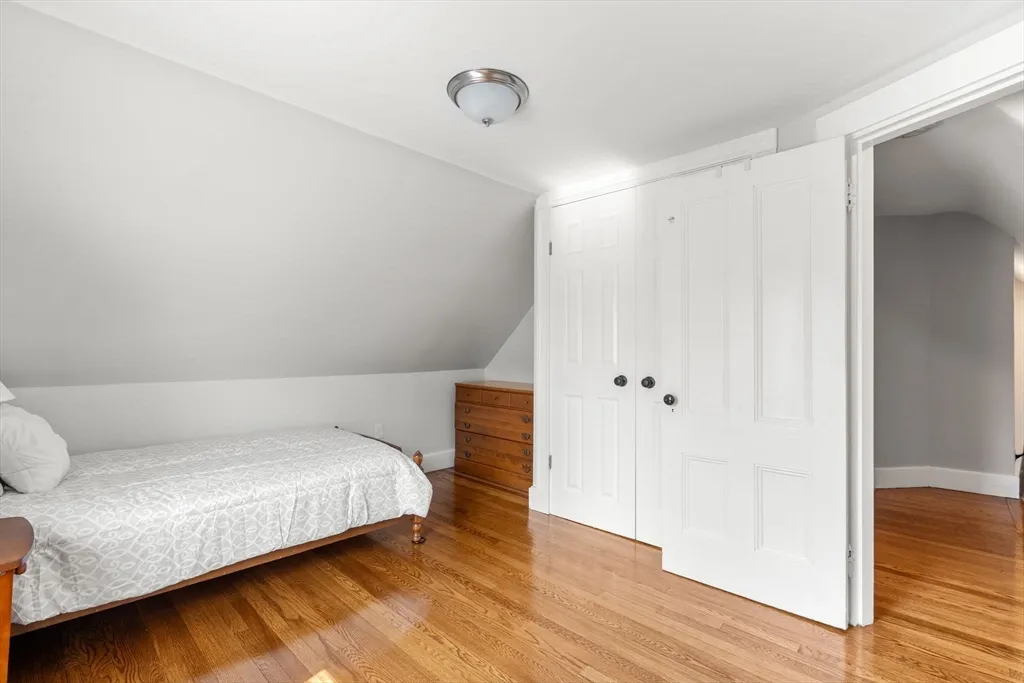 3 bed, 2 bath apartment for rent at 103 Belgrade Ave Unit 2, Roslindale — photo 13 of 24
