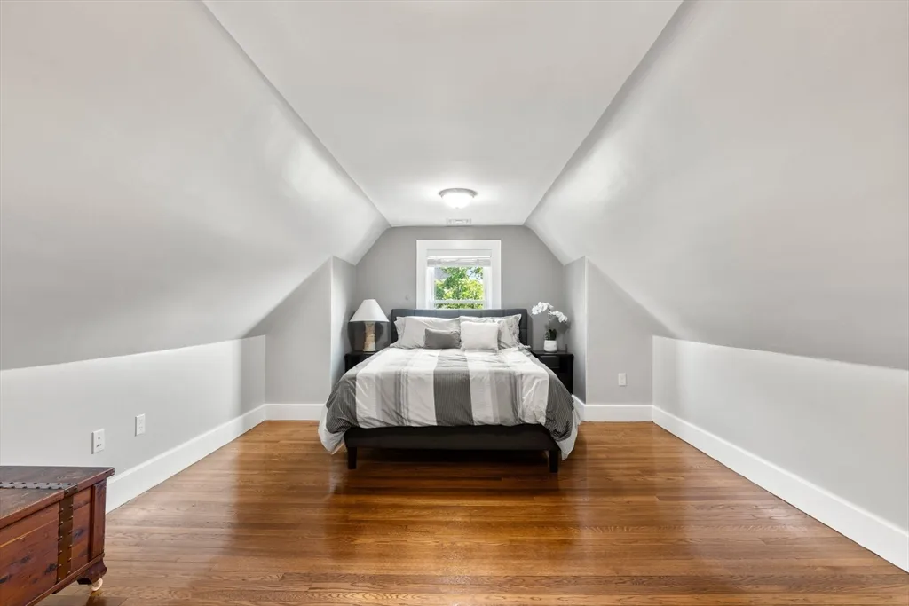 3 bed, 2 bath apartment for rent at 103 Belgrade Ave Unit 2, Roslindale — photo 10 of 24