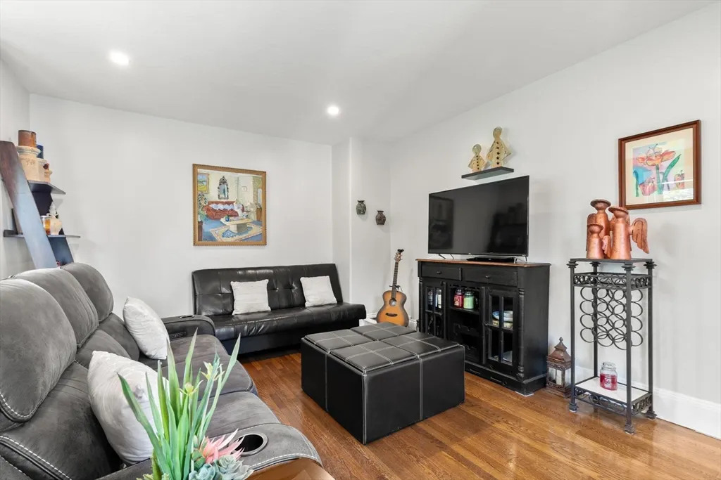 3 bed, 2 bath apartment for rent at 103 Belgrade Ave Unit 2, Roslindale — photo 5 of 24