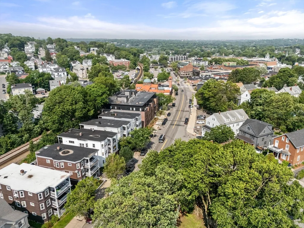 3 bed, 2 bath apartment for rent at 103 Belgrade Ave Unit 2, Roslindale — photo 22 of 24
