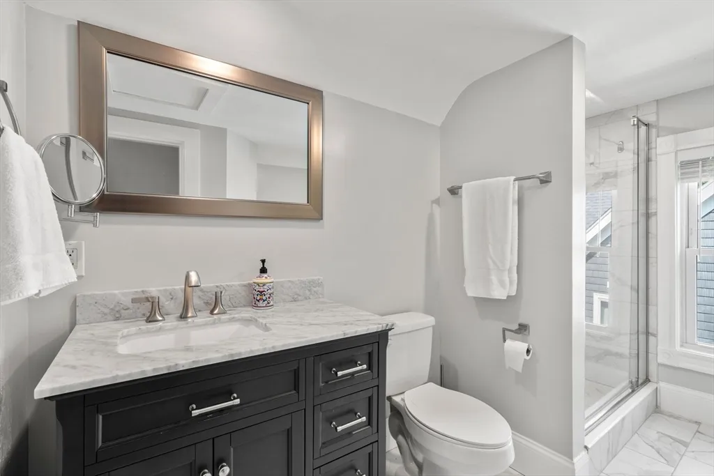 3 bed, 2 bath apartment for rent at 103 Belgrade Ave Unit 2, Roslindale — photo 14 of 24