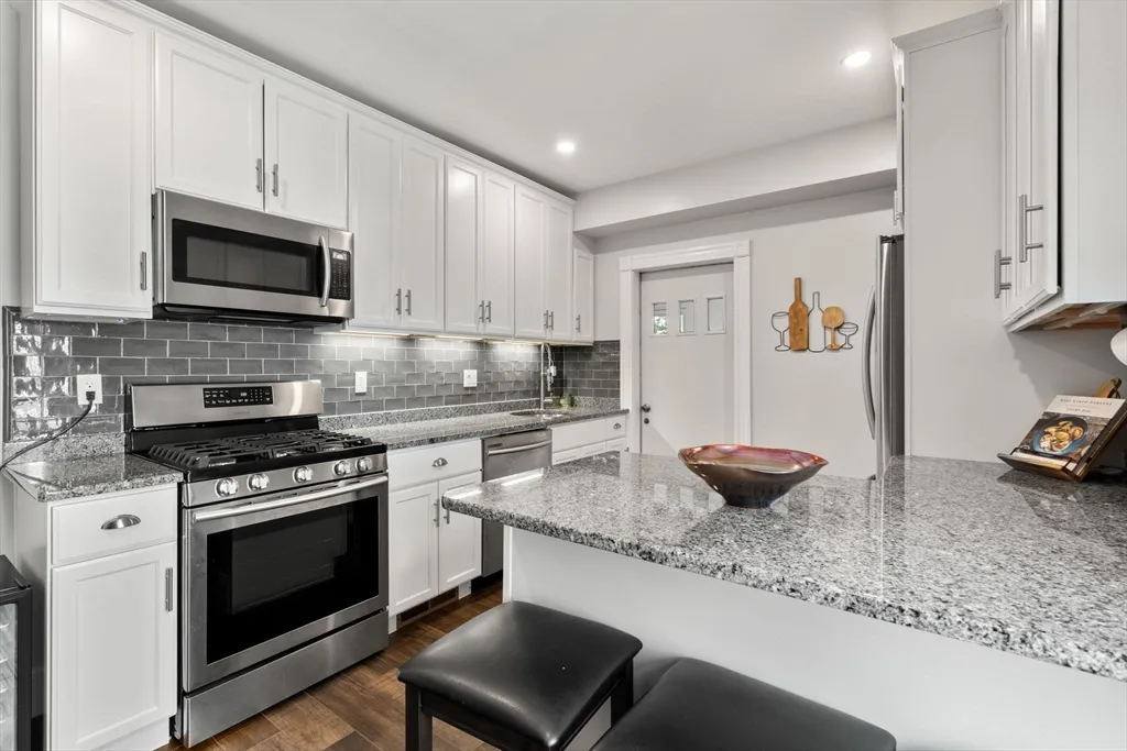 3 bed, 2 bath apartment for rent at 103 Belgrade Ave Unit 2, Roslindale — photo 2 of 24