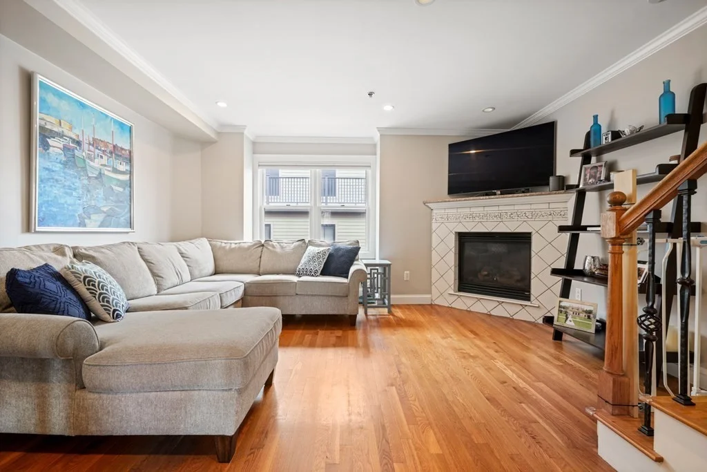 2 bed, 2 bath apartment for rent at 103 Bolton St, South Boston