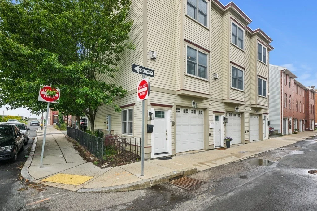 2 bed, 2 bath apartment for rent at 103 Bolton St Unit 1, South Boston — photo 20 of 20