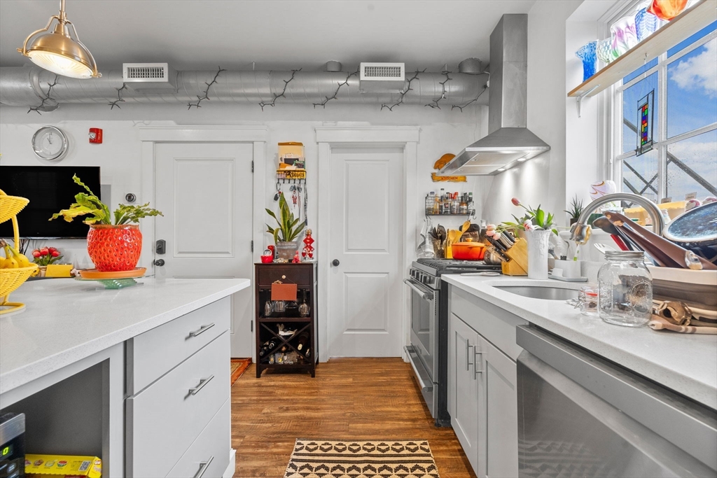 2 bed, 1 bath apartment for rent at 103 Broadway Unit 2, Chelsea — photo 4 of 11
