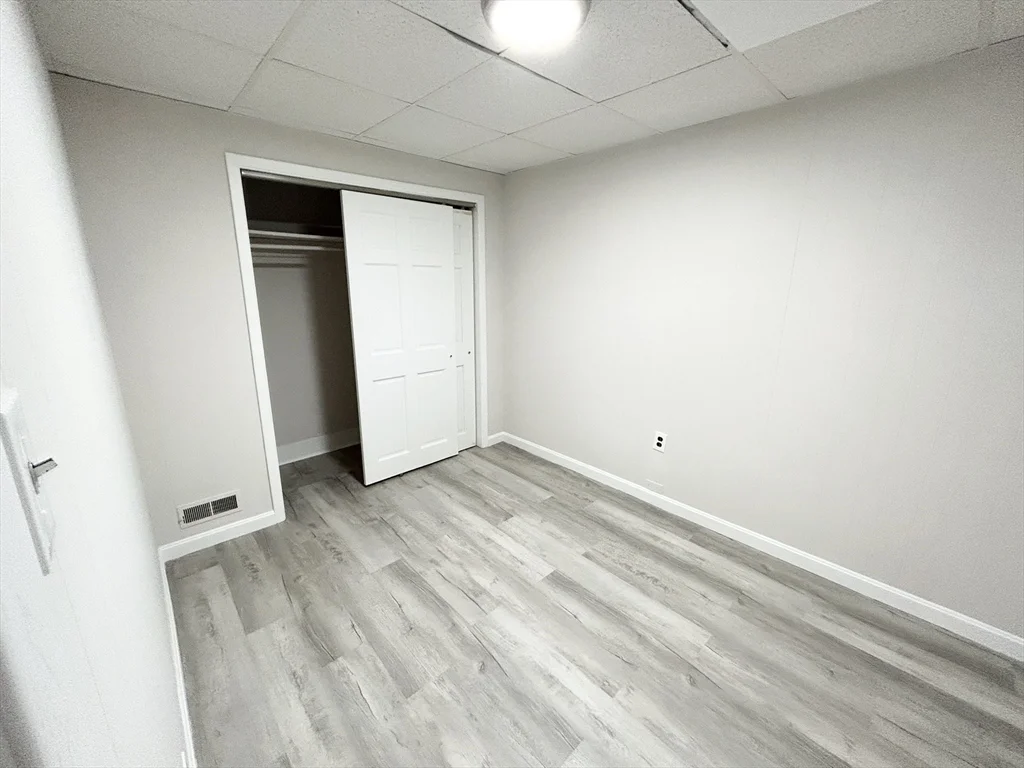 2 bed, 1 bath apartment for rent at 103 Buttonwood Unit 1, Boston — photo 4 of 6