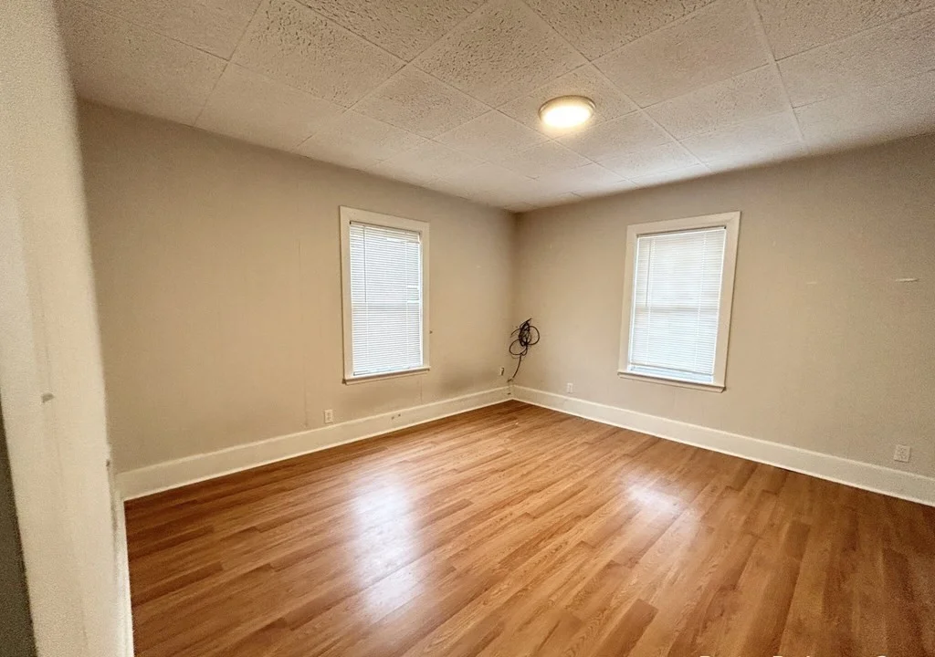2 bed, 1 bath apartment for rent at 103 Buttonwood Unit 3, Dorchester — photo 5 of 9