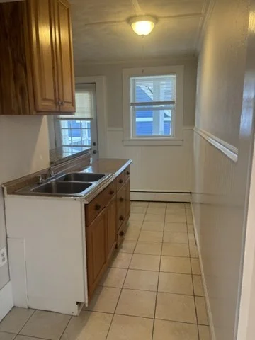 2 bed, 1 bath apartment for rent at 103 Cedar St Unit 5, Haverhill — photo 9 of 13