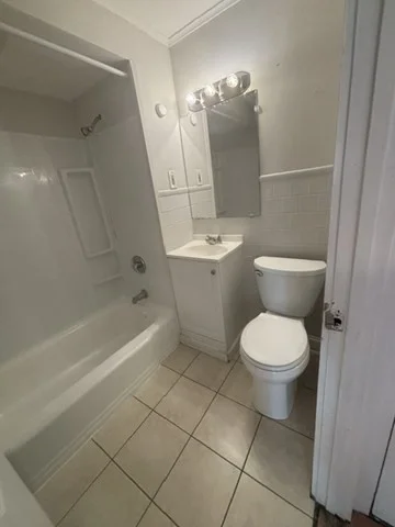 2 bed, 1 bath apartment for rent at 103 Cedar St Unit 5, Haverhill — photo 12 of 13