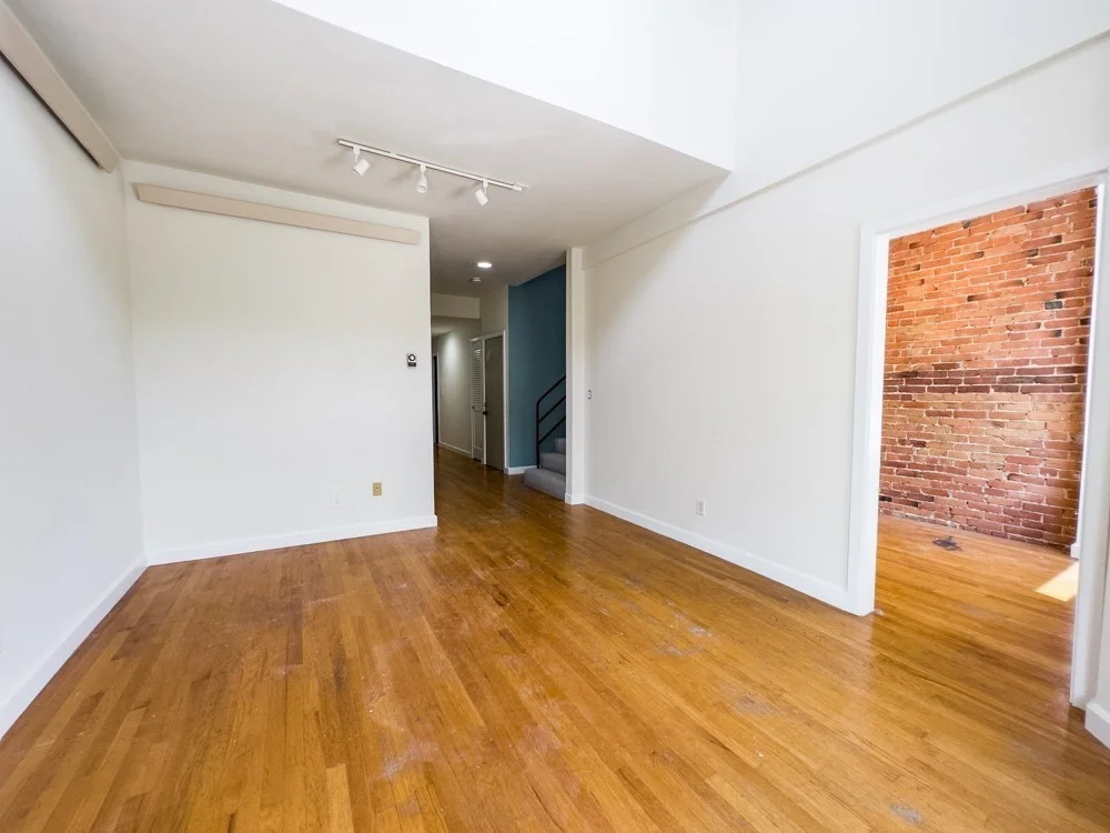 4 bed, 2 bath apartment for rent at 103 Cedarstreet Unit -, Roxbury — photo 10 of 30