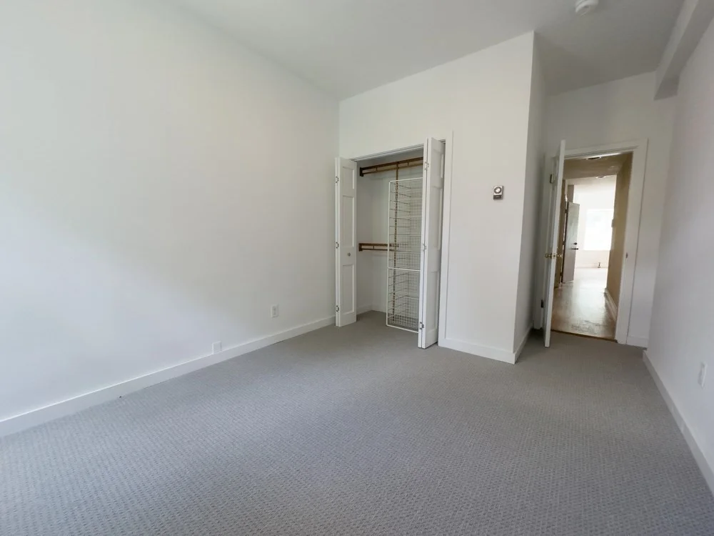 4 bed, 2 bath apartment for rent at 103 Cedarstreet Unit -, Roxbury — photo 18 of 30
