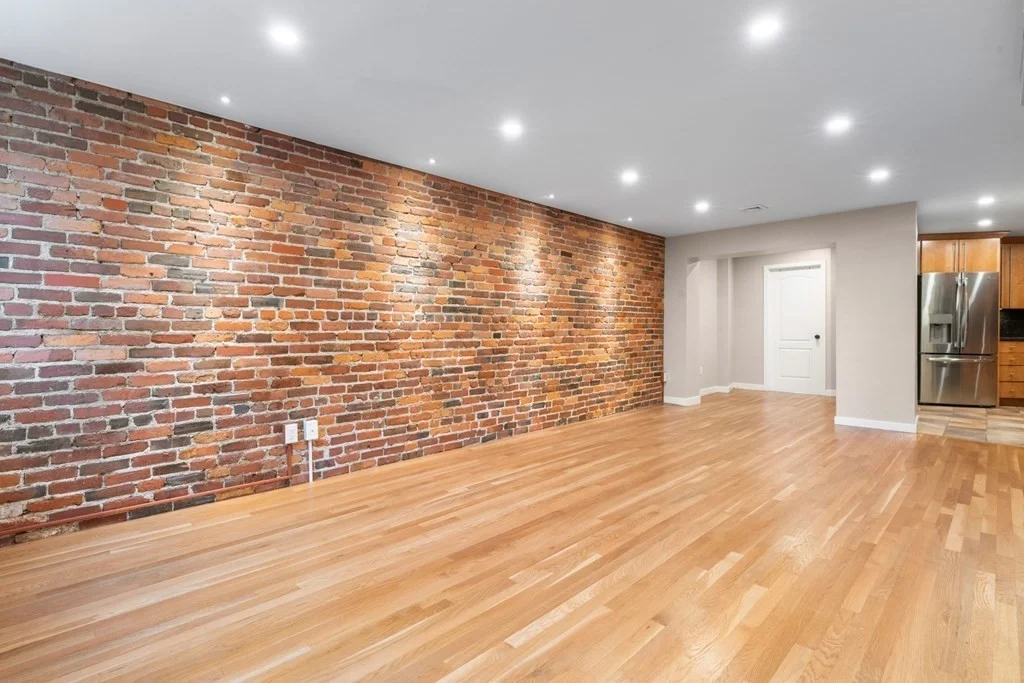 2 bed, 1 bath apartment for rent at 103 Charter St Unit 1, North End — photo 6 of 16