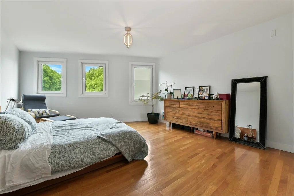 3 bed, 2 bath apartment for rent at 103 Charter St Unit 5, North End — photo 14 of 26