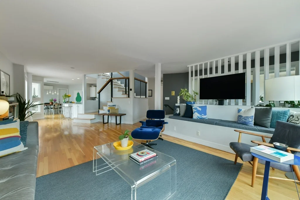 3 bed, 2 bath apartment for rent at 103 Charter St Unit 5, North End — photo 3 of 26