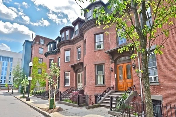 2 bed, 1 bath apartment for rent at 103 E Brookline St Unit 4, South End — photo 2 of 12