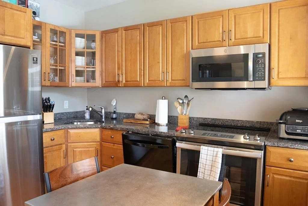 2 bed, 1 bath apartment for rent at 103 E Brookline St Unit 4, South End — photo 4 of 12