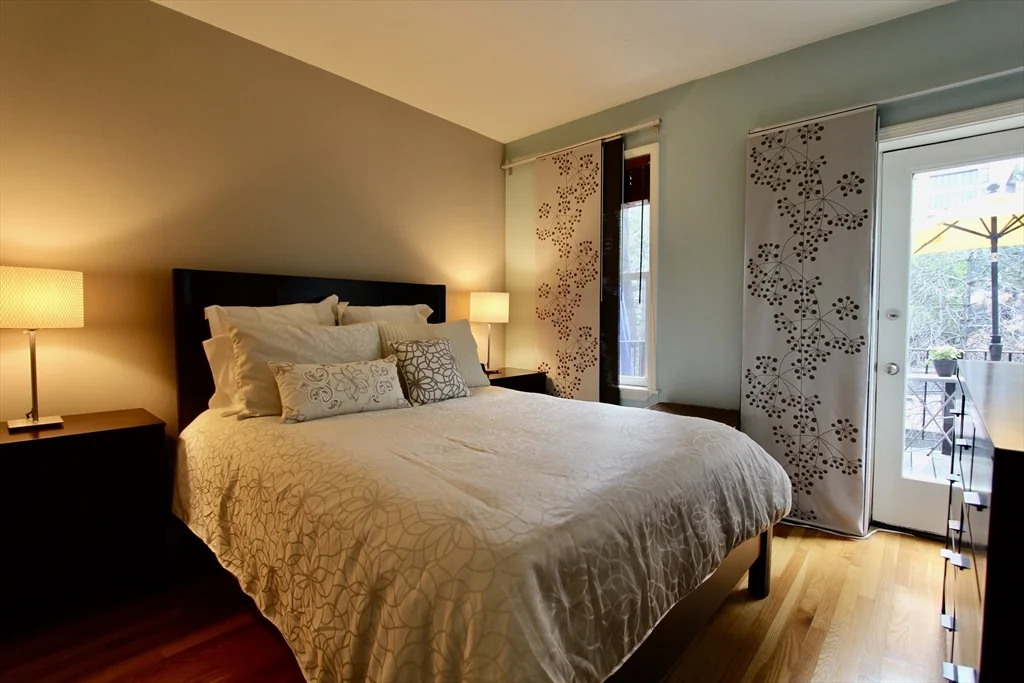 2 bed, 1 bath apartment for rent at 103 E Brookline St Unit 4, South End — photo 10 of 12
