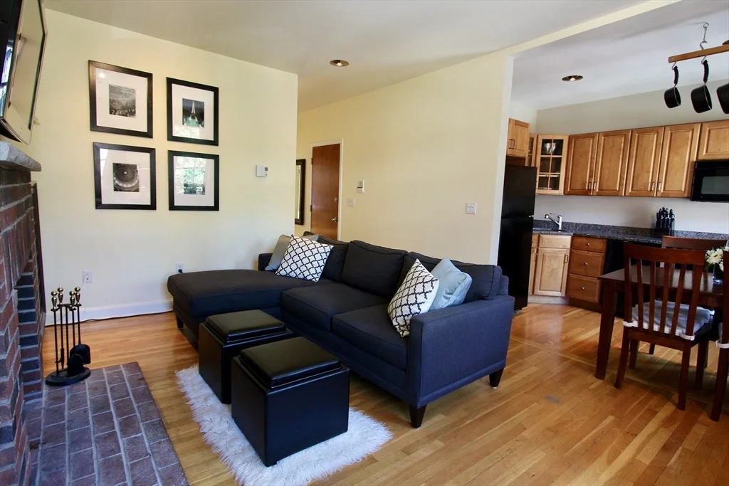2 bed, 1 bath apartment for rent at 103 E Brookline St Unit 4, South End — photo 6 of 12
