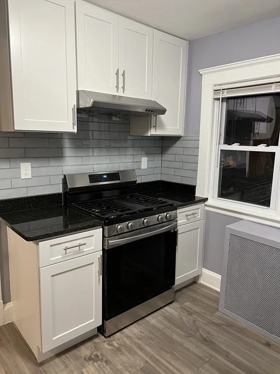 2 bed, 1 bath apartment for rent at 103 East Squantum St Unit 2, North Quincy — photo 2 of 9