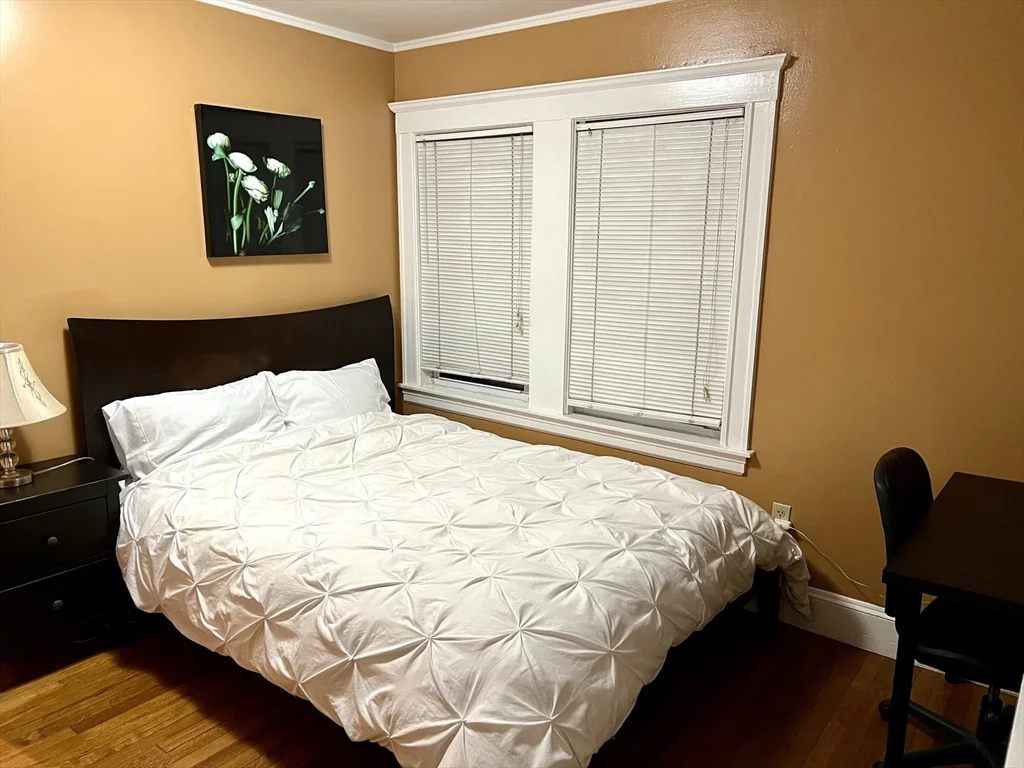 2 bed, 1 bath apartment for rent at 103 East Squantum St Unit 2, North Quincy — photo 8 of 9