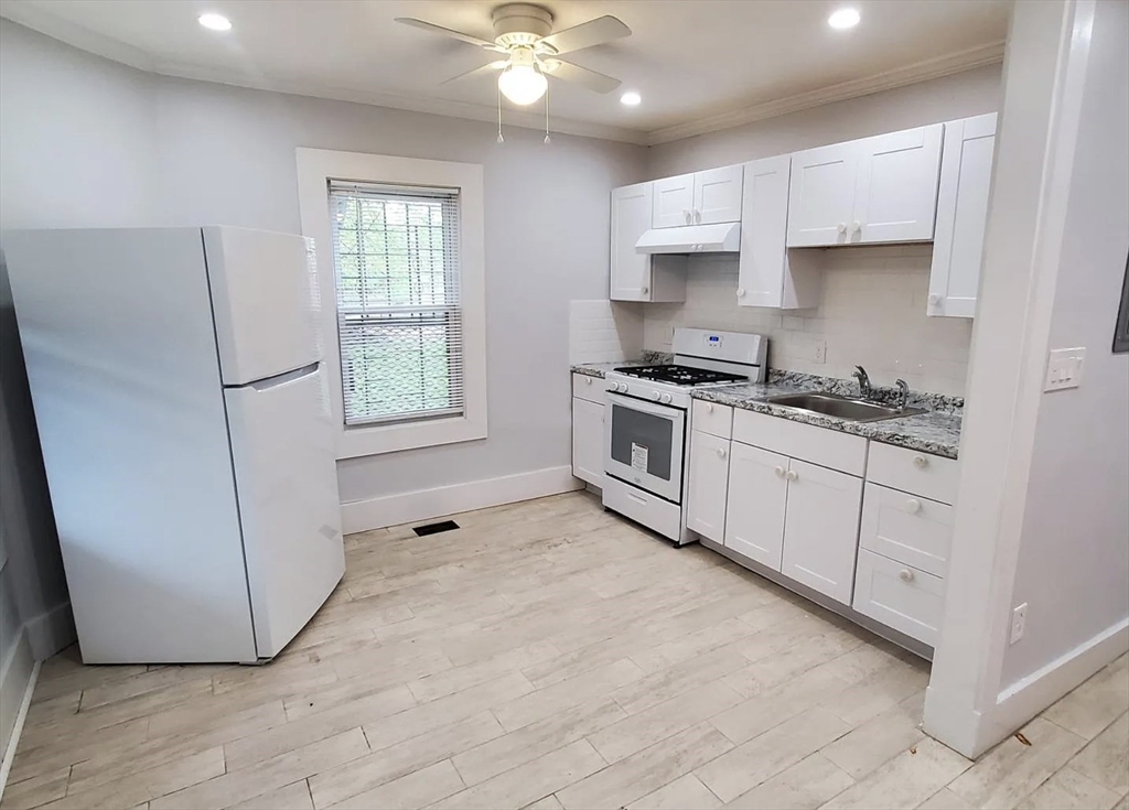 2 bed, 1 bath apartment for rent at 103 Erie Unit 1, Dorchester — photo 1 of 8